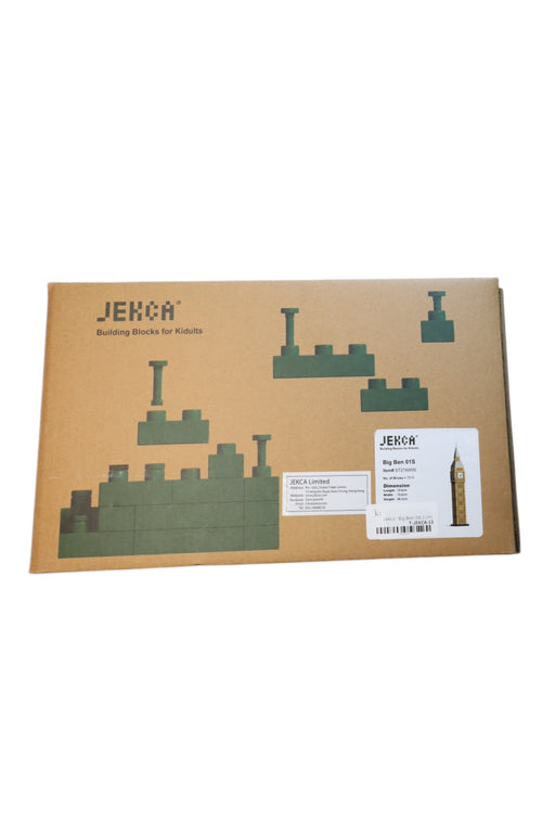 A Green Lego & Building Blocks from Jekca in size O/S for neutral. (Front View)