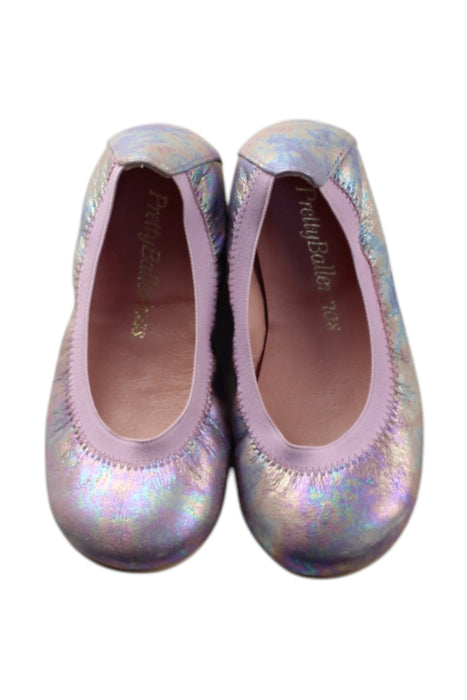 A Metallic Flats from Pretty Ballerinas in size 4T for girl. (Back View)