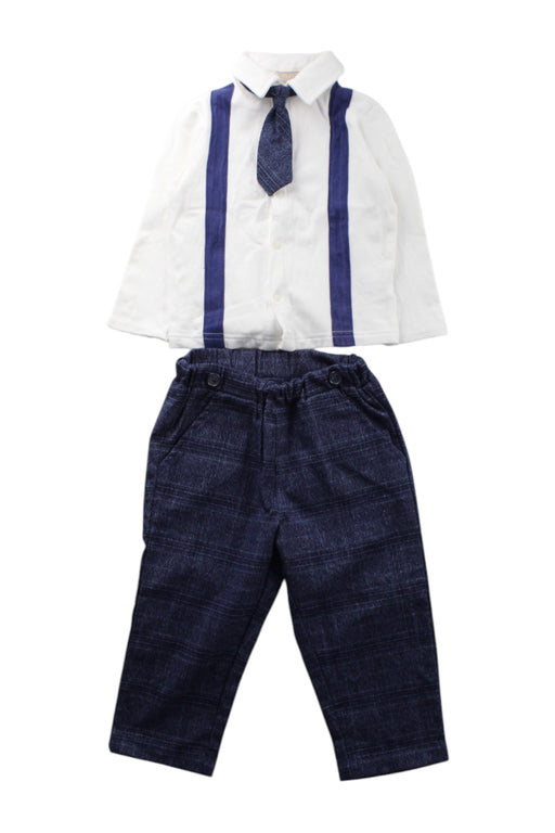 A White Pants Sets from Chickeeduck in size 12-18M for boy. (Front View)