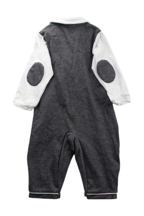 A Grey Pants Sets from Chickeeduck in size 12-18M for boy. (Back View)