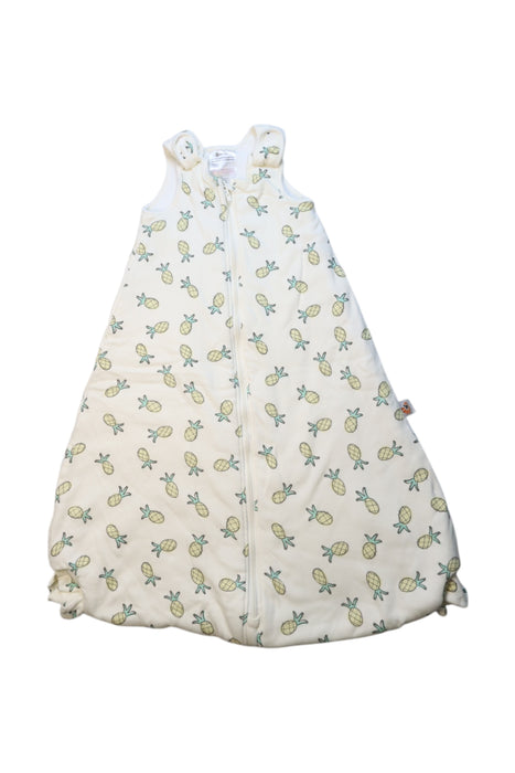 A White Sleepsacs from Ergobaby in size 6-12M for neutral. (Front View)