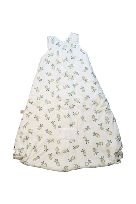 A White Sleepsacs from Ergobaby in size 6-12M for neutral. (Back View)