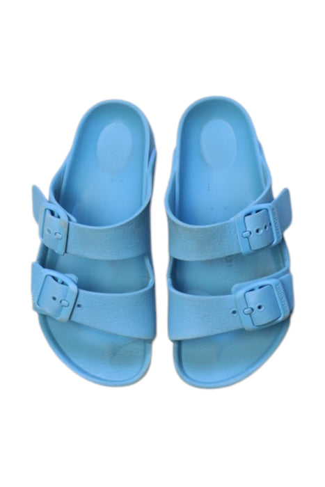 A Blue Sandals from Birkenstock in size 5T for neutral. (Back View)