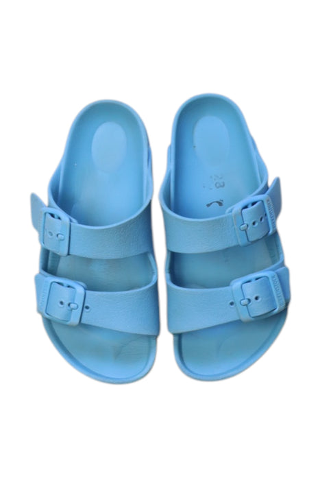 A Blue Sandals from Birkenstock in size 5T for neutral. (Back View)