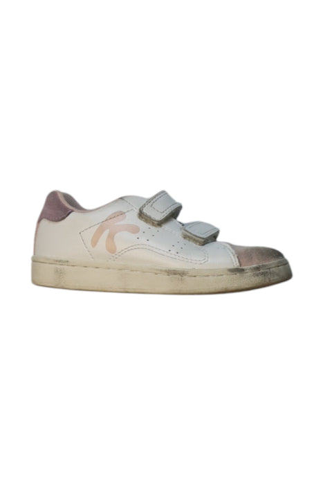 A White Sneakers from Kavat in size 5T for girl. (Front View)
