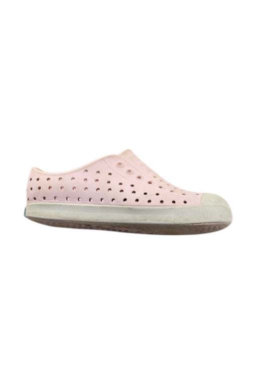 A Pink Aqua Shoes from Native Shoes in size 6T for neutral. (Front View)