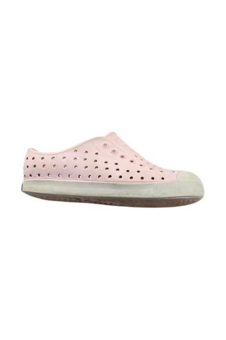 A Pink Aqua Shoes from Native Shoes in size 6T for neutral. (Front View)