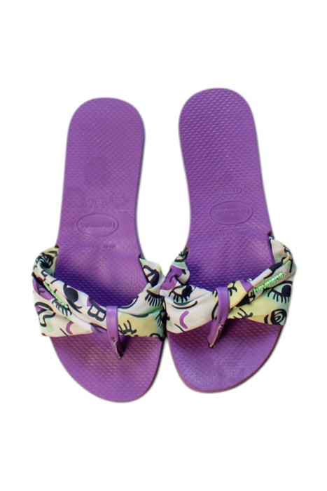A Multicolour Flip Flops from Havaianas in size 10Y for girl. (Back View)