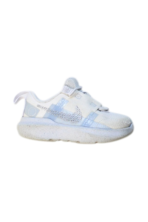 A White Sneakers from Nike in size 12-18M for boy. (Front View)