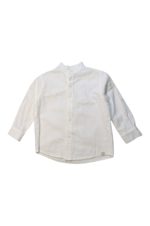 A White Long Sleeve Shirts from Le Petit Society in size 3T for boy. (Front View)
