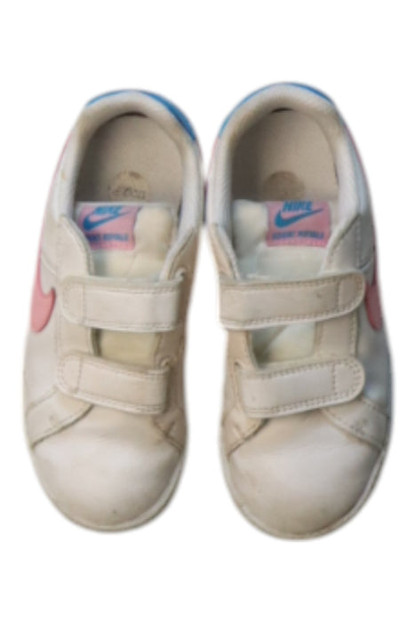 A White Sneakers from Nike in size 5T for girl. (Back View)