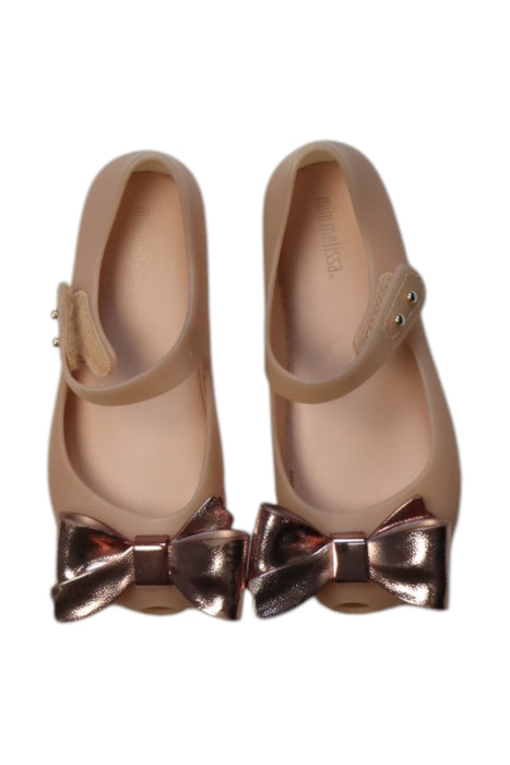 A Beige Flats from Mini Melissa in size 4T for girl. (Back View)
