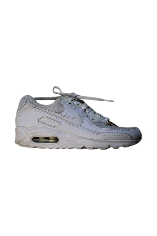 A White Sneakers from Nike in size 11Y for girl. (Front View)