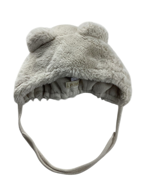 A White Winter Hats from Grevi in size O/S for neutral. (Front View)