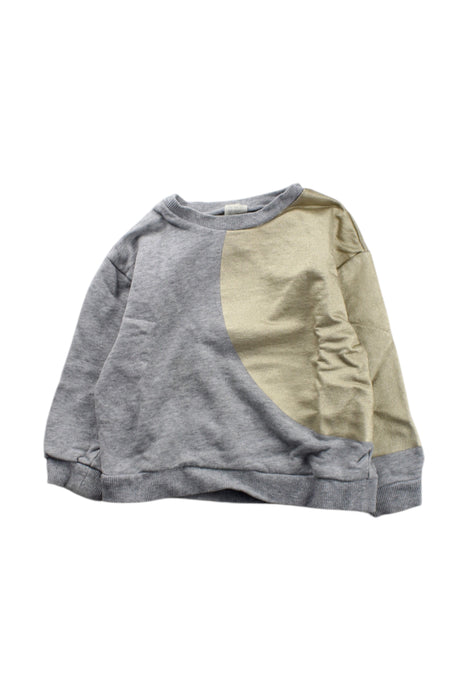 A Grey Crewneck Sweatshirts from COS in size 2T for neutral. (Front View)