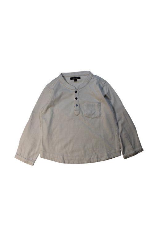 A Grey Long Sleeve Shirts from Velveteen in size 4T for boy. (Front View)