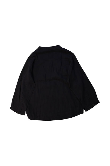 A Black Long Sleeve Shirts from Velveteen in size 4T for girl. (Back View)