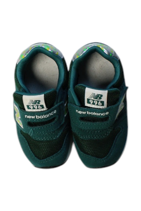 A Green Sneakers from New Balance in size 12-18M for boy. (Back View)