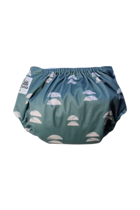A Green Cloth Diapers from La Petite Ourse in size O/S for neutral. (Front View)