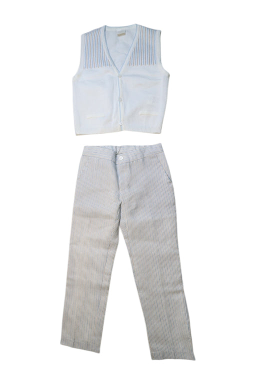 A White Pants Sets from Chickeeduck in size 4T for boy. (Front View)