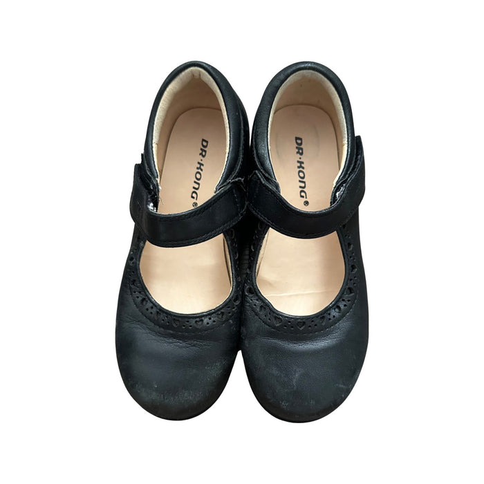 A Black Dress Shoes from Dr. Kong in size 5T for girl. (Front View)