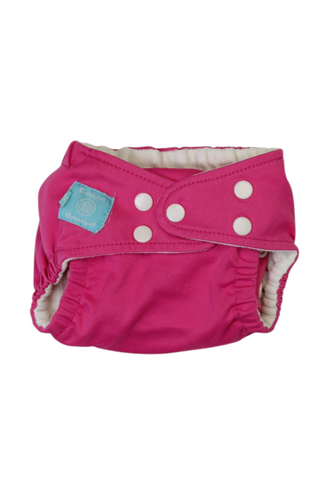A Pink Cloth Diapers from Charlie Banana in size O/S for neutral. (Front View)