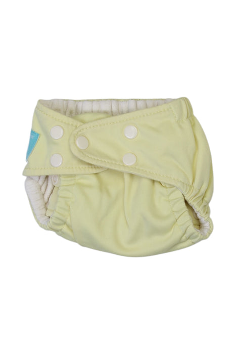 A Yellow Cloth Diapers from Charlie Banana in size O/S for neutral. (Front View)