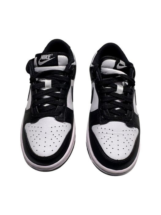 A Black Sneakers from Nike in size 10Y for neutral. (Front View)