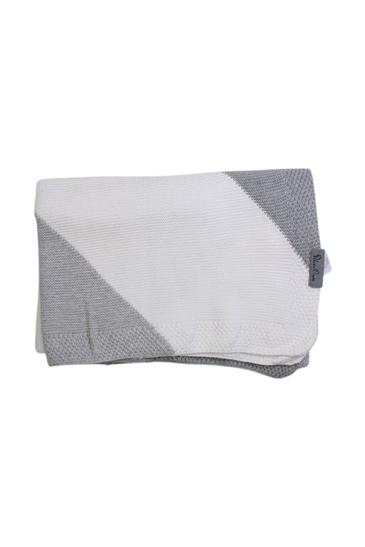 A White Blankets from Silver Cross in size O/S for neutral. (Front View)