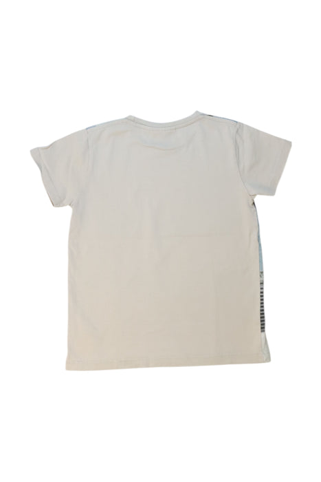A Multicolour Short Sleeve T Shirts from Molo in size 5T for neutral. (Back View)