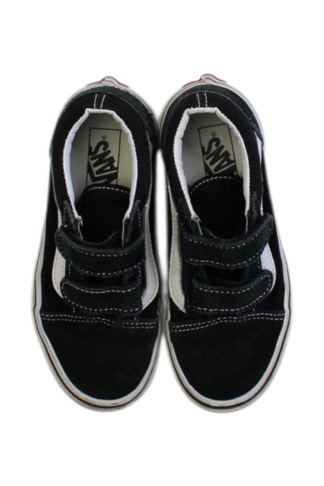 A Black Sneakers from Vans in size 6T for boy. (Back View)