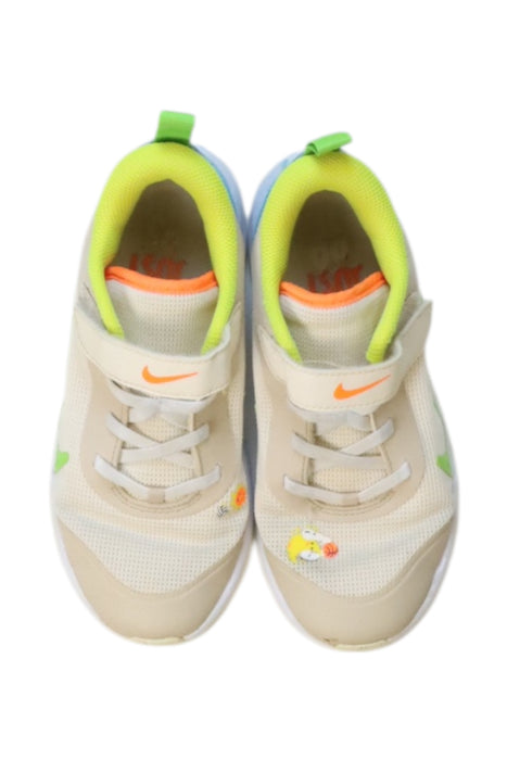 A Multicolour Sneakers from Nike in size 7Y for neutral. (Back View)