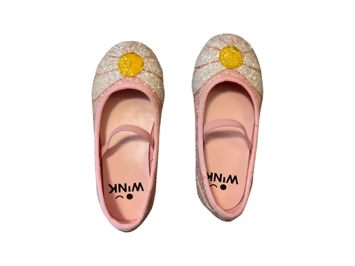 A Pink Flats from WiNK in size 5T for girl. (Front View)