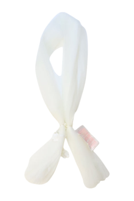 A White Scarves from Nicholas & Bears in size 2T for girl. (Back View)