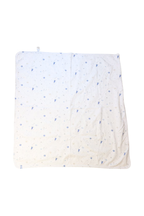 A White Blankets from The Little White Company in size O/S for boy. (Front View)
