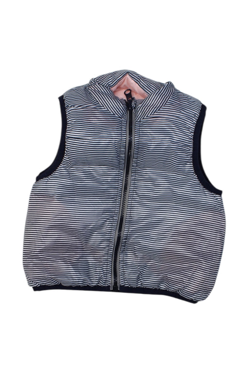 A Black Puffer/Quilted Coats & Outerwear from Petit Bateau in size 6-12M for girl. (Front View)