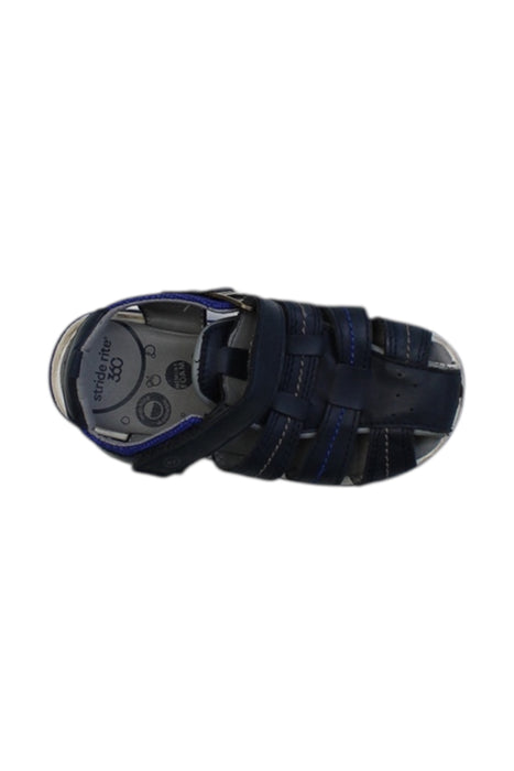 A Navy Sandals from Stride Rite in size 3T for boy. (Front View)