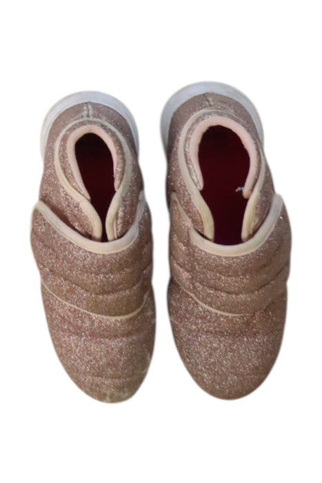 A Brown Winter Boots from Bibi in size 5T for girl. (Back View)