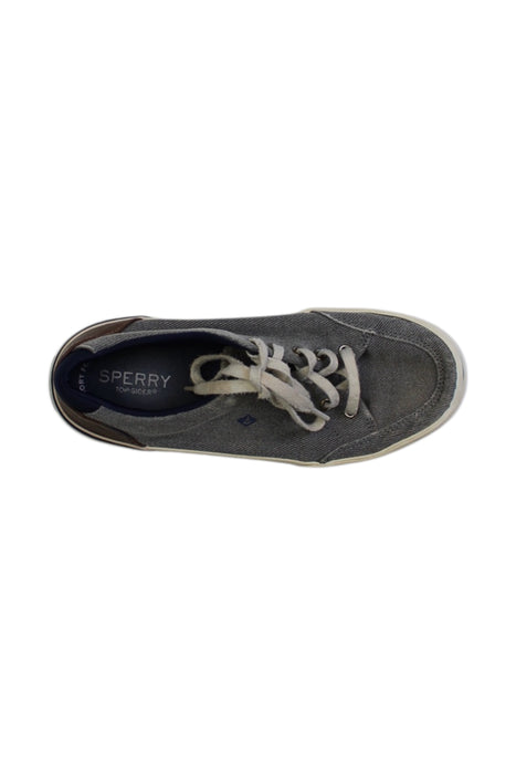 A Grey Sneakers from Sperry in size 11Y for boy. (Front View)