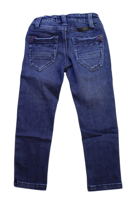 A Blue Jeans from s.Oliver in size 4T for neutral. (Back View)