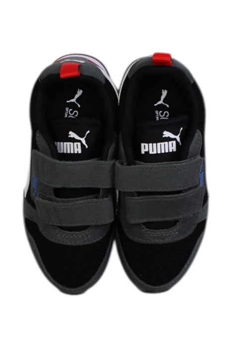 A Multicolour Sneakers from Puma in size 5T for boy. (Back View)