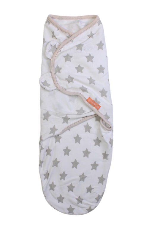 A Grey Swaddles from Ingenuity in size 0-3M for boy. (Front View)