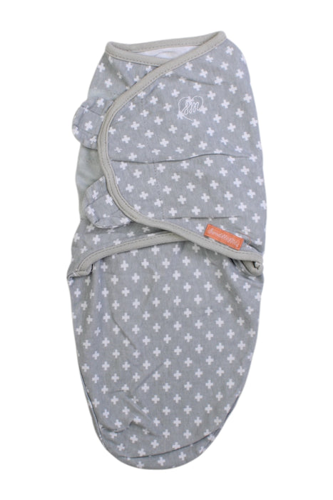 A Grey Swaddles from Ingenuity in size 0-3M for boy. (Front View)