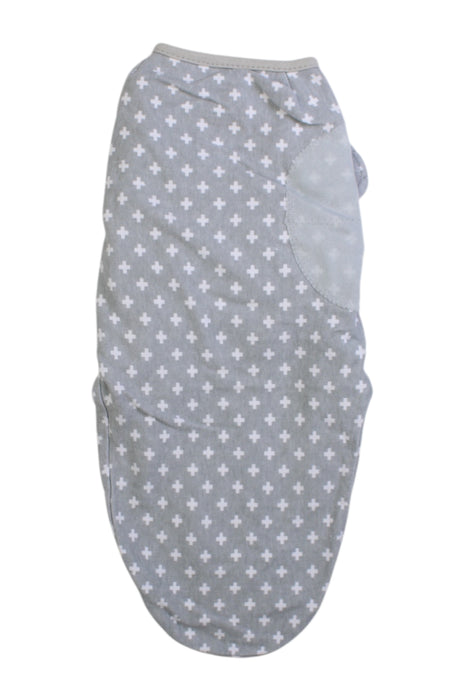 A Grey Swaddles from Ingenuity in size 0-3M for boy. (Back View)