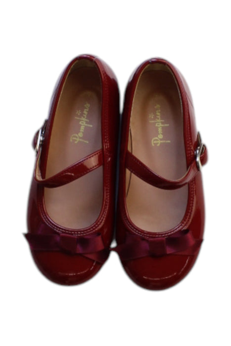 A Burgundy Dress Shoes from Pompkins in size 4T for girl. (Back View)