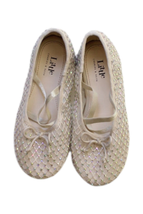 A White Flats from Charles & Keith in size 4T for girl. (Back View)