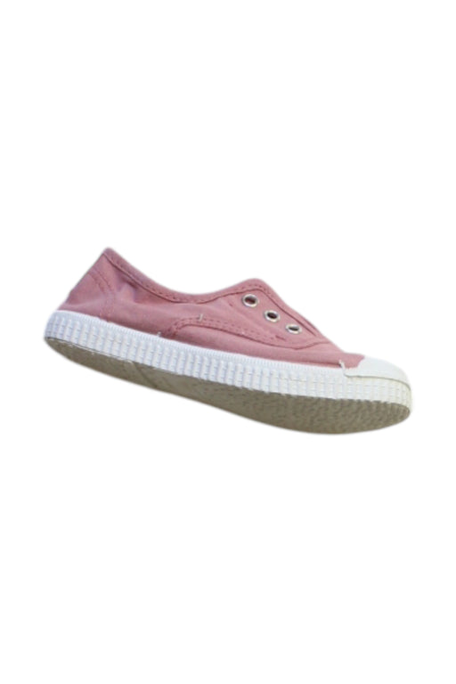 A Pink Slip Ons from Cienta in size 4T for girl. (Front View)