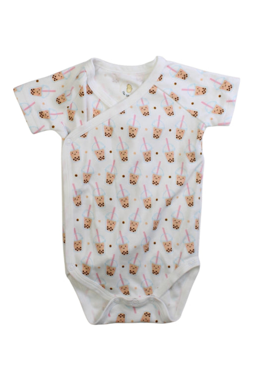 A Multicolour Short Sleeve Bodysuits from The Wee Bean in size 0-3M for neutral. (Front View)