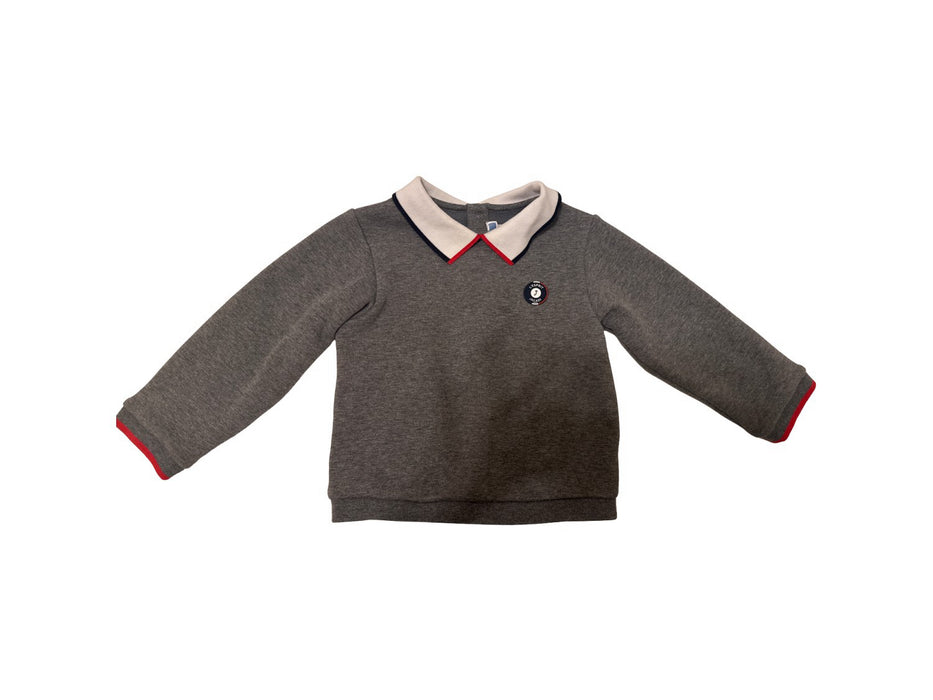 A Grey Knit Sweaters from Jacadi in size 2T for boy. (Front View)