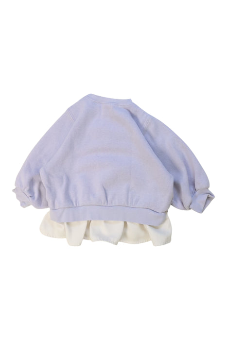 A White Sweatshirts from Petit Main in size 18-24M for girl. (Back View)
